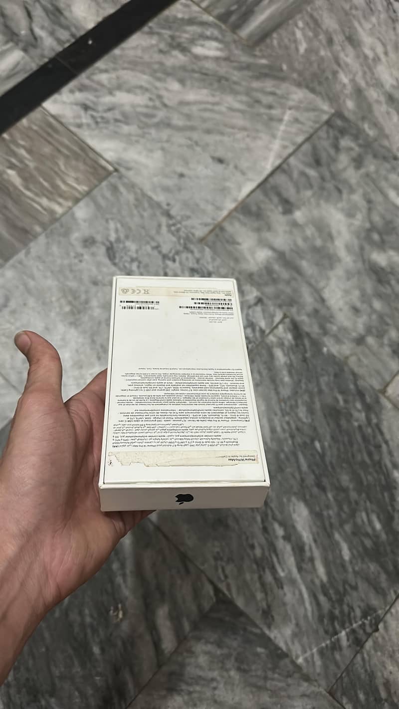 Iphone 14pro max 5