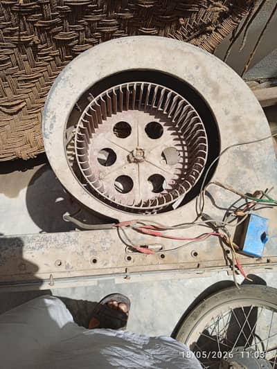 بلور بمعہ باڈی . Blower with fiting for sale