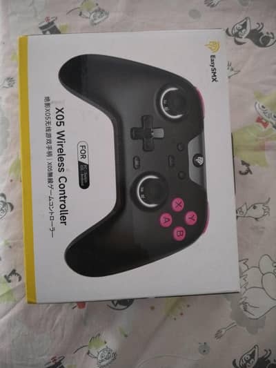 Pc wireless gaming controller also compatible with Xbox