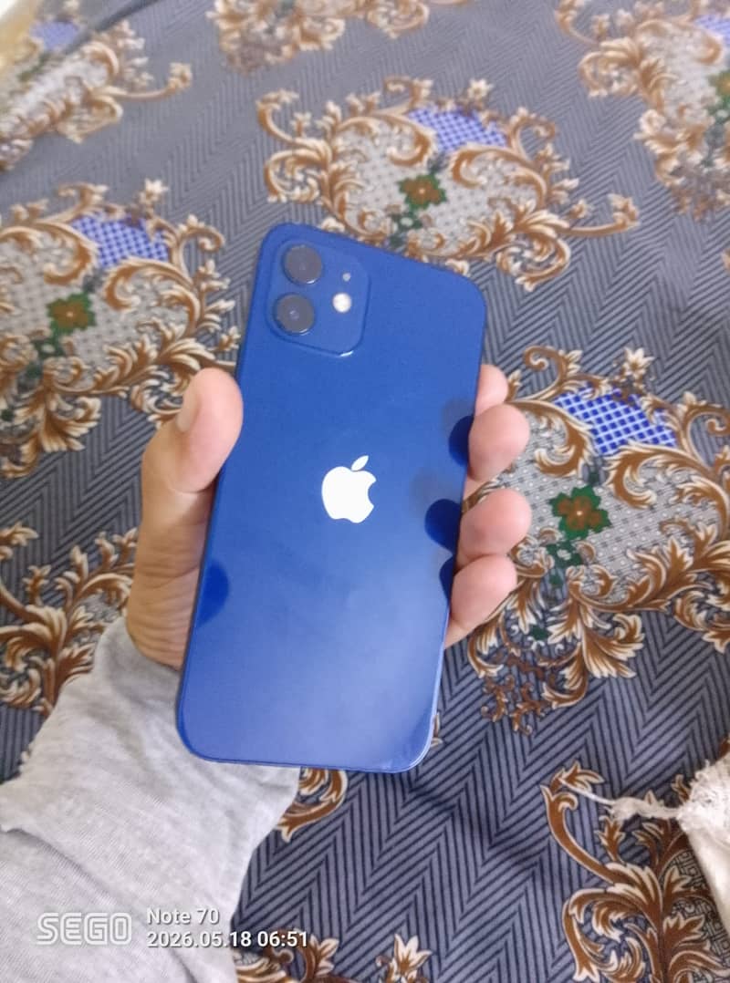 Apple iPhone 12 2