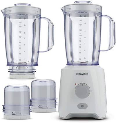 blender with two jugs