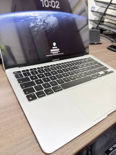 MACBOOK AIR M1 2020 Good Condition