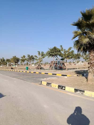 8 Marla Plot For Sale In Faisal Hills (Executive Block) Near Main Boulevard