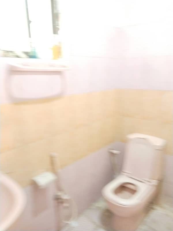 E11 10marla 3bed upper portion 2