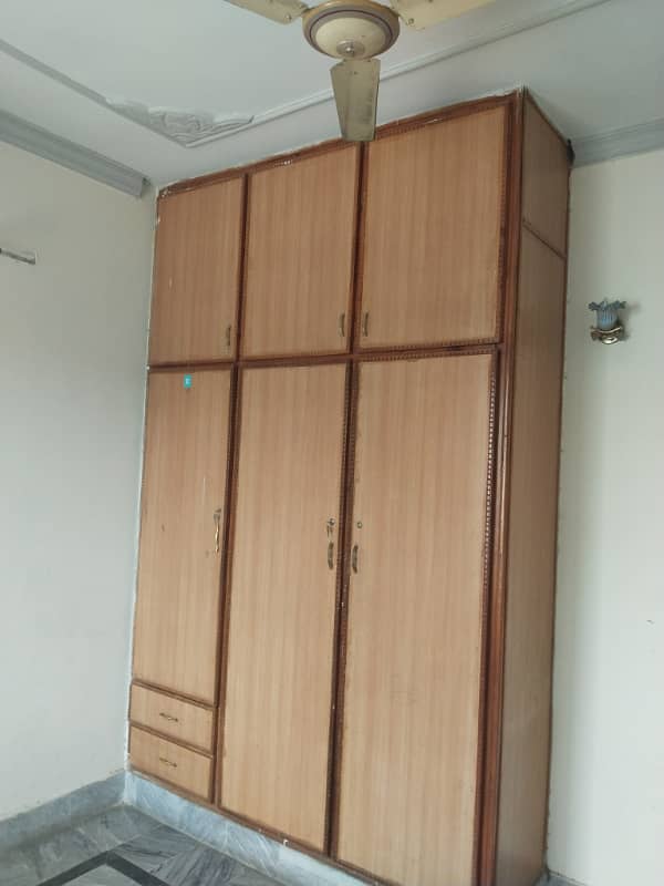 E11 10marla 3bed upper portion 11