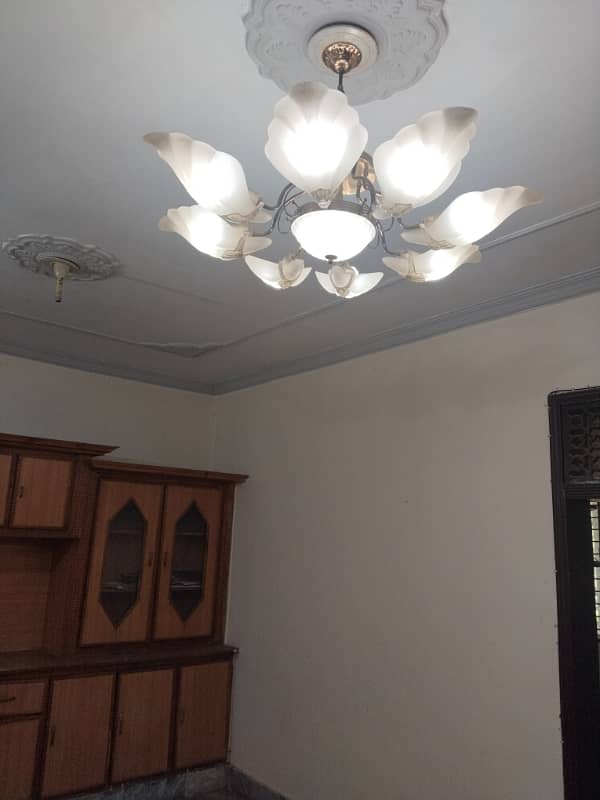 E11 10marla 3bed upper portion 12