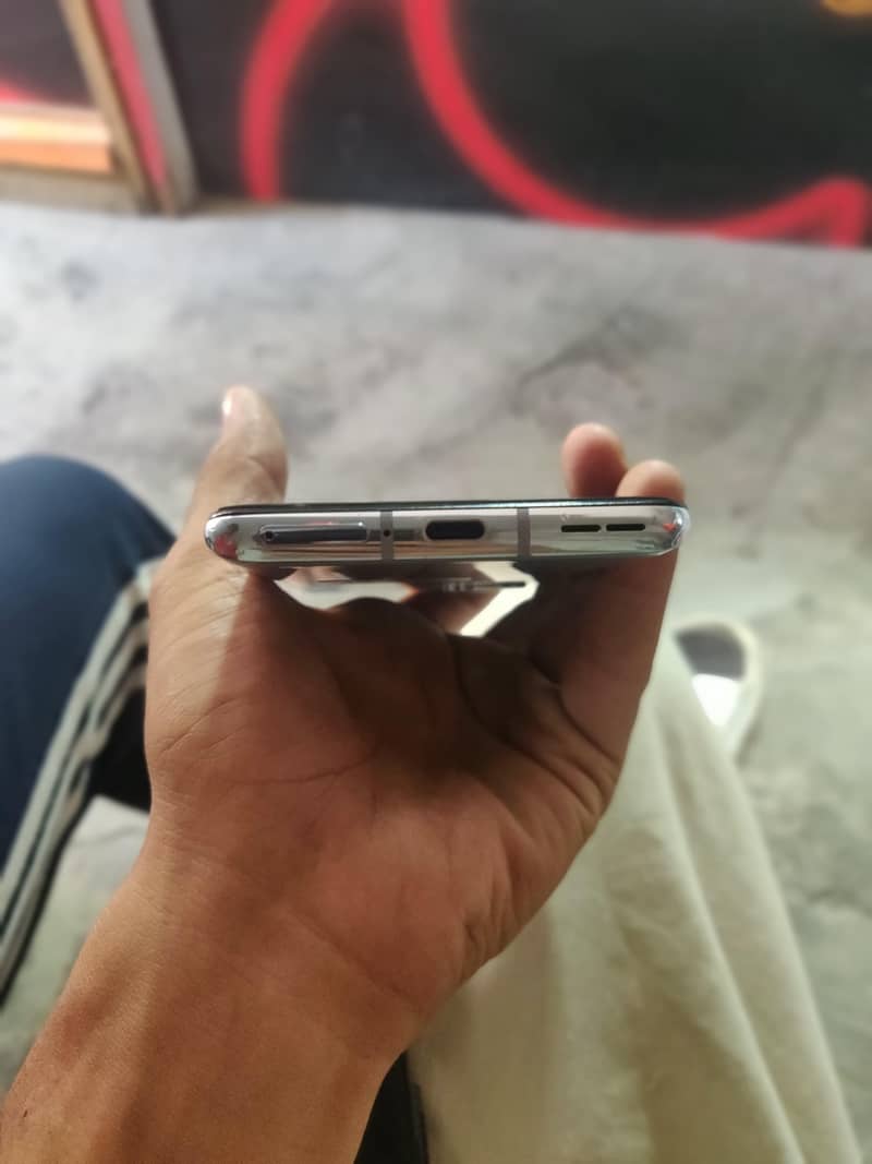 OnePlus 8t 5