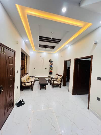 4.50 MARLA SLIGHTLY USED DOUBLE STORY FACING PARK HOUSE FOR SALE IN EDEN RESIDENCIA COLLEGE ROAD LAHORE