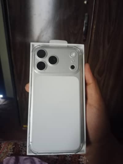 iphone 17pro max silver e sim active