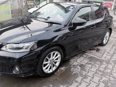 Lexus Ct200h