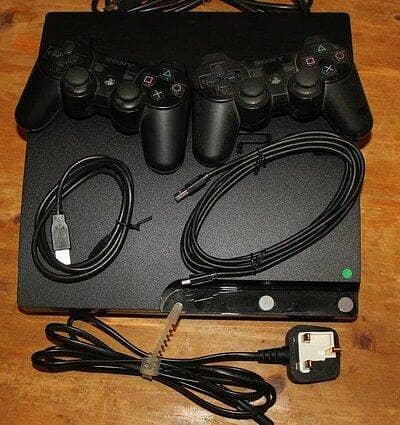 PS3 jailbreak. . . . 2 controller. . . . 320gb for sell