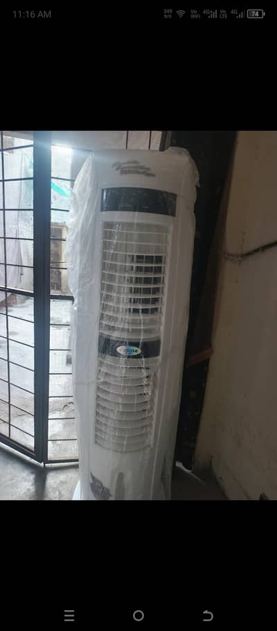 I zone cooler for sale barad new 1 month used