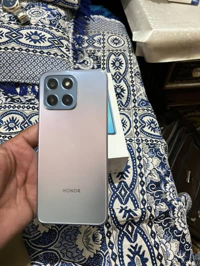 honor x6 4gb 128gb 4G lush condition non pata jv for urgent sale
