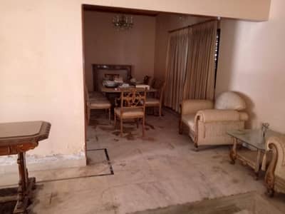 600 Square Yard Corner Bungalow For Sale In DHA Phase 1