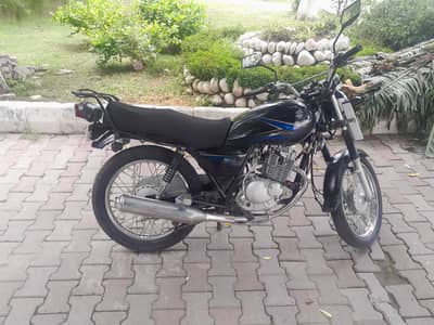 Suzuki GS 150 2018