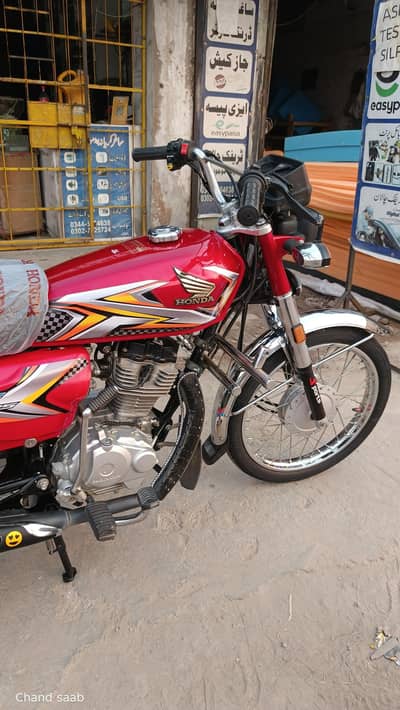 Honda 125 25 model brand new fresh condition bike 03396464638