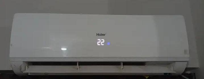 Haier 1.5 ton inverter ac heat and cool good condition