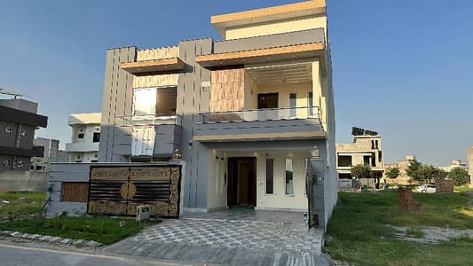 10 Marla Double Unit House Available For Sale In Faisal Town F-18 Islamabad Investor Rate