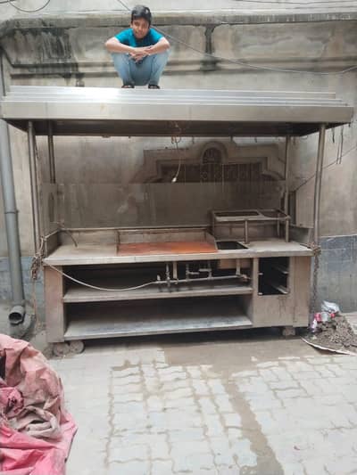 For Sale 9 / 4 Kitchen Furniture Table