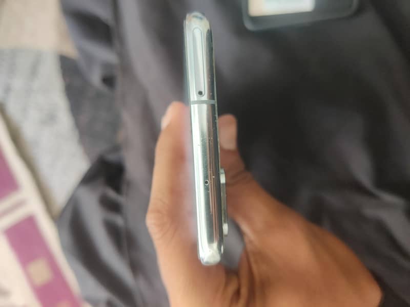 Samsung s20plus 3