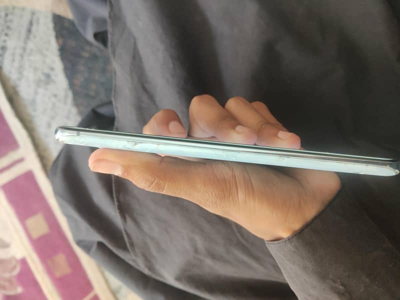 Samsung s20plus 4