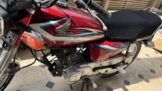 Honda 125 First owner up for sale