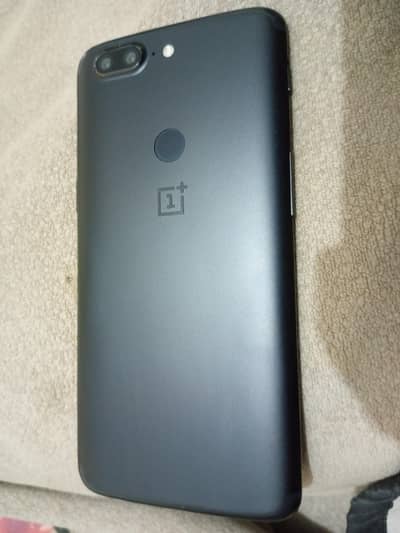 OnePlus 5T 8gb 128gb NON PTA