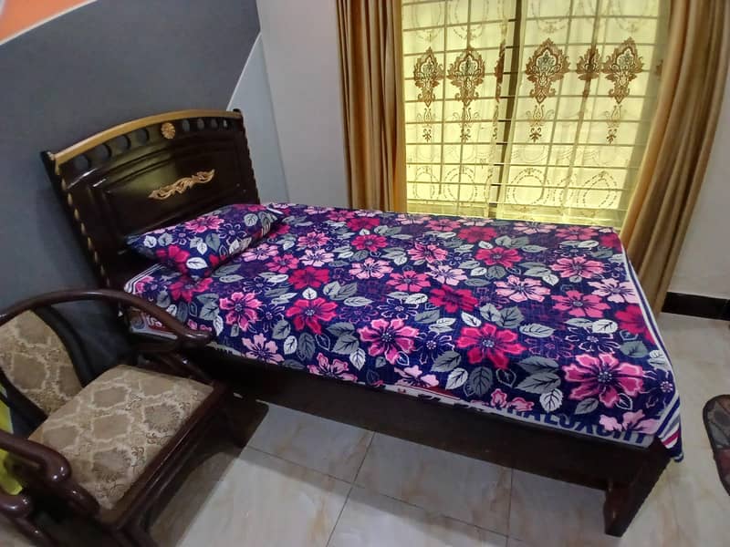 Single bed 0