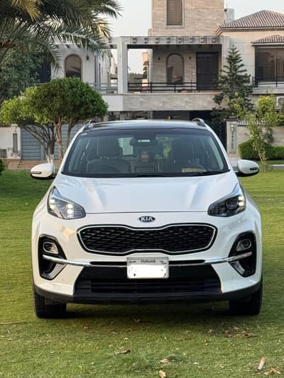KIA AWD Low Millage Total Genuine Bumper to Bumper Scratchless.