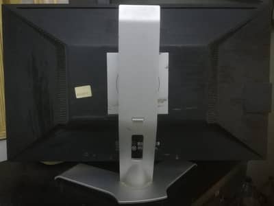 24 inches dell lcd
