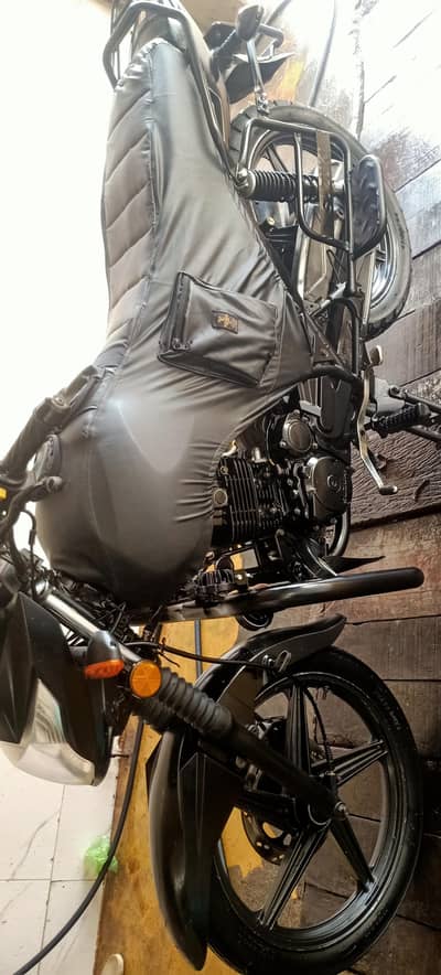 suzuki gr150 model 2021/6 month karachi.
