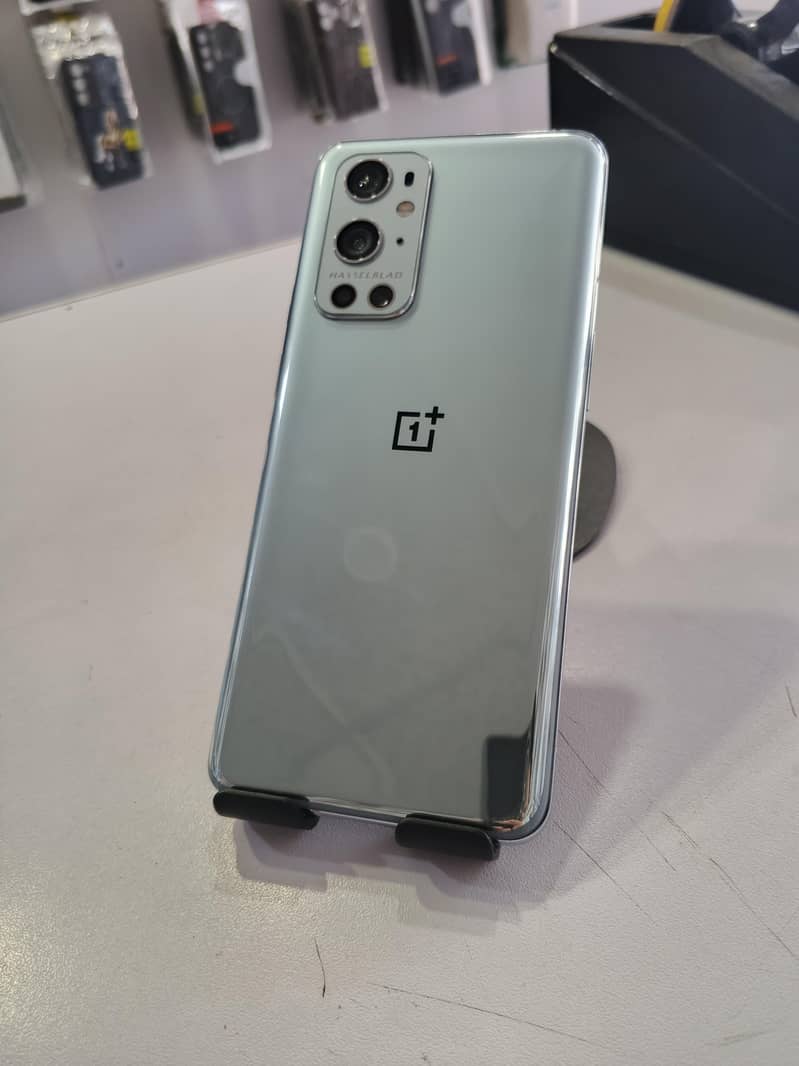 OnePlus 9 Pro 0