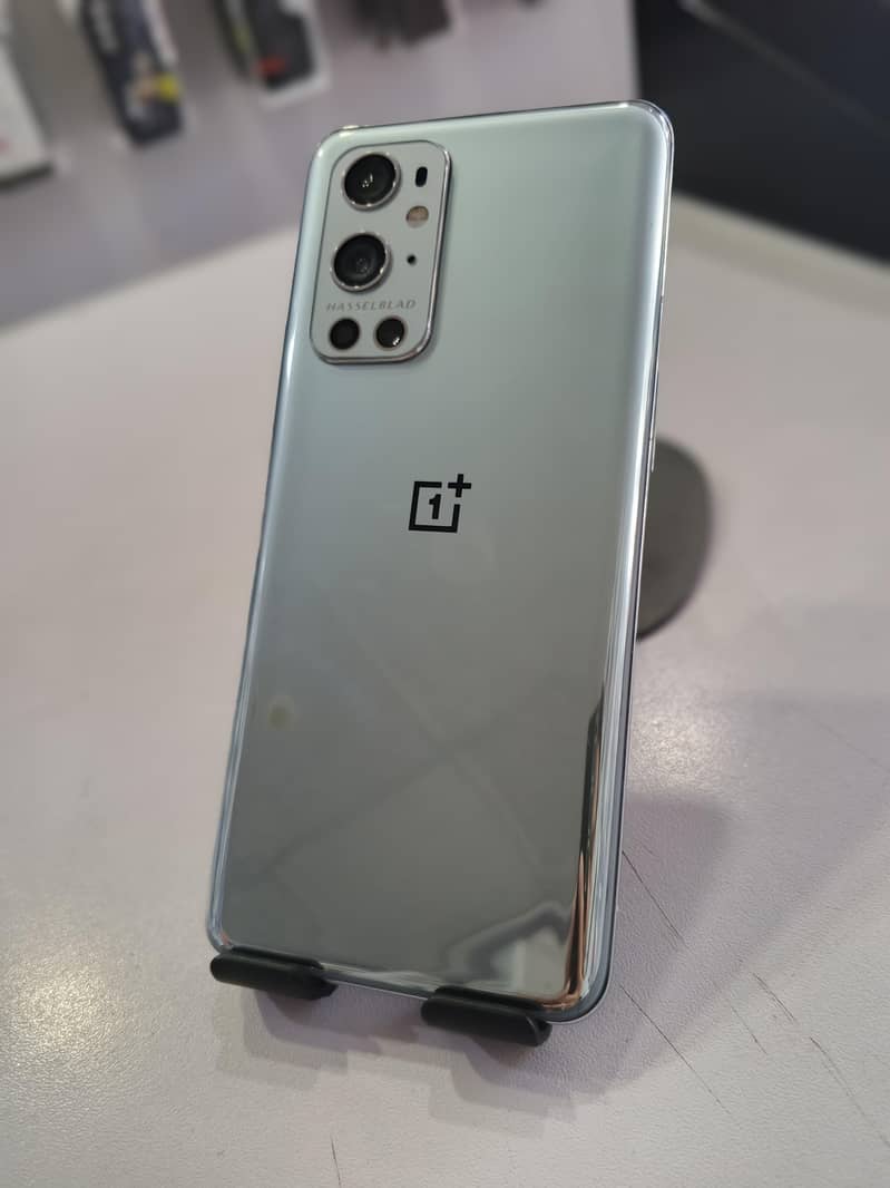 OnePlus 9 Pro 1