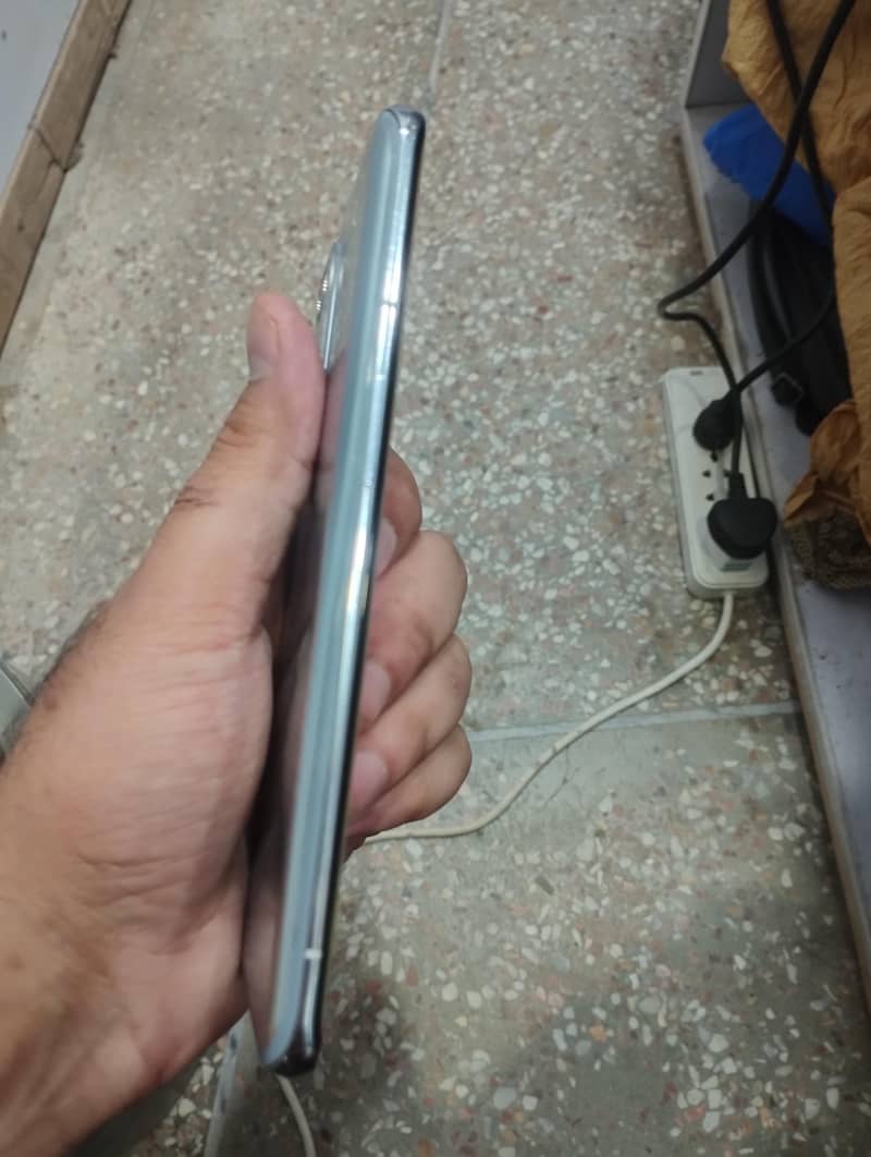 OnePlus 9 Pro 4