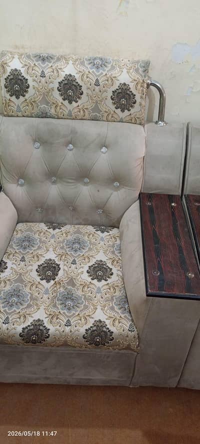 5 seater sofa (3 piece)- Ghulshan Usman