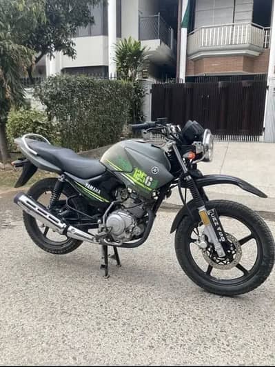 YAMAHA YBR-125G (MATT-GREY)