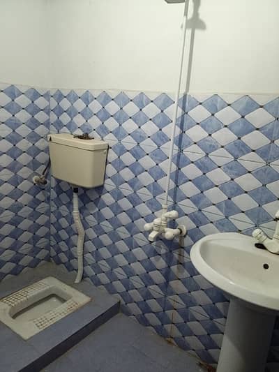 three bed dd west open leased apartment for sale in johar
