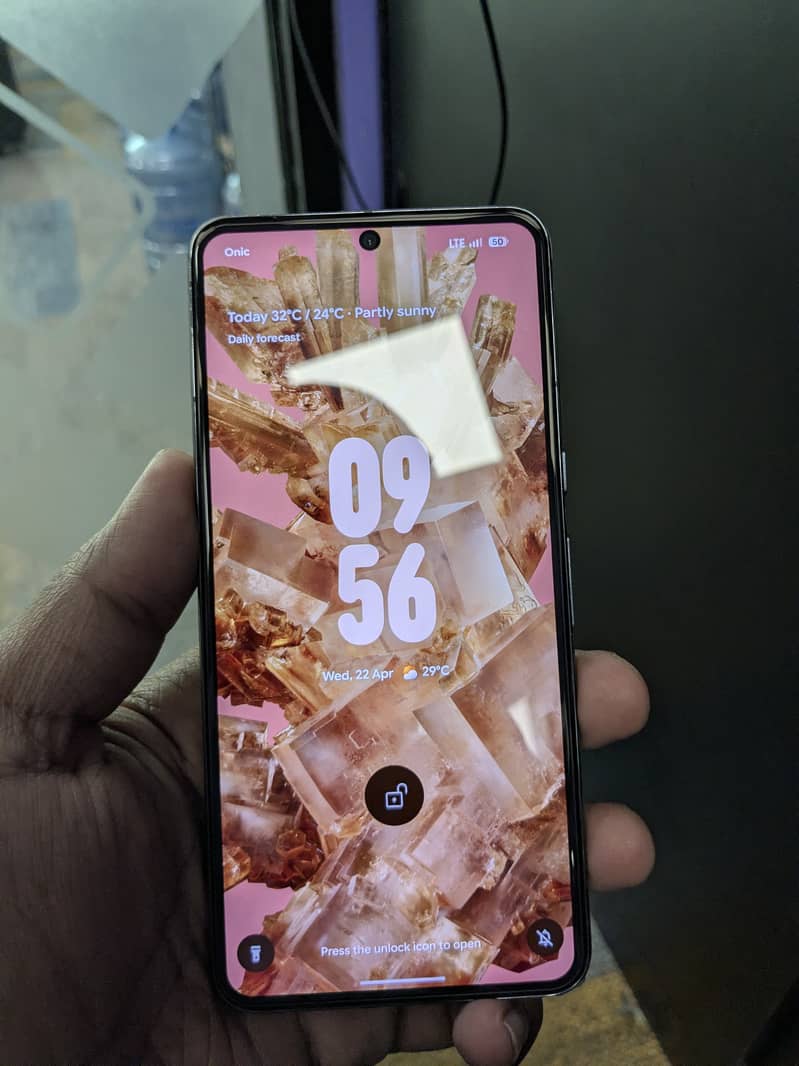 Google Pixel 8 Pro 0