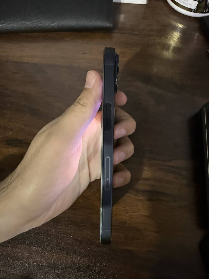 iPhone 14 5