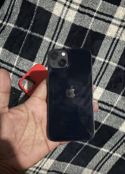 Apple iPhone 13