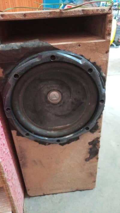 Kenwood Amplifier bass speaker