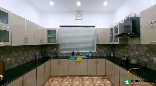 2.5 Kanal Elegant House Available For Sale In A1 Block Valencia Town Lahore