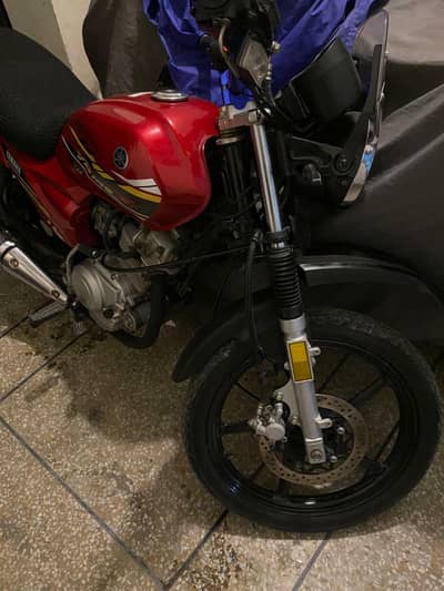 Yamaha YB 125z DX  Red New Condition 10/10 Modified shape Ybz ybrg ybr