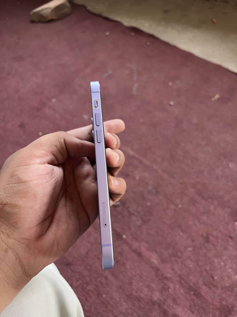 iphone 12 4