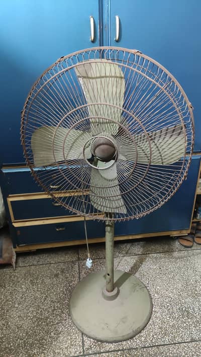 Pedestal fan for sale, full size