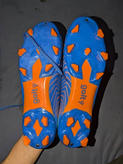 football shoe's