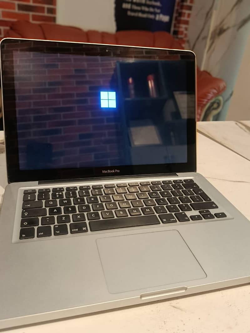 Apple MacBook Pro 4