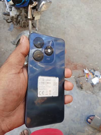 Tecno spark go 2024 4+4 64gb with box only urjent sell