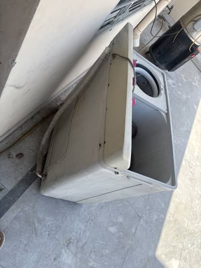 Washing machine and dryer