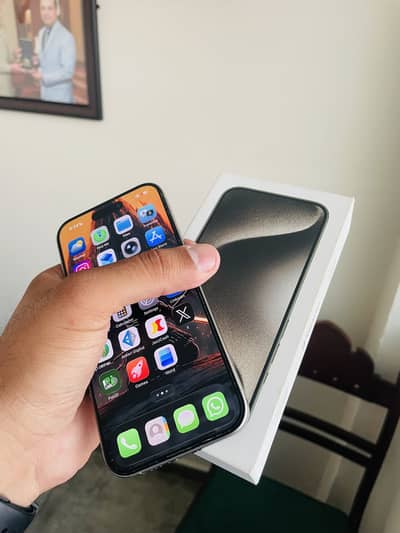 iPhone 15 pro factory unlock
